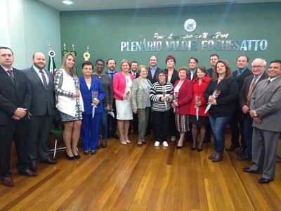 Homenageadas com os Vereadores