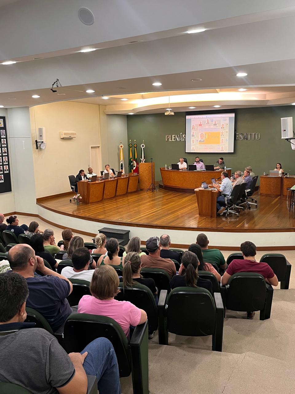 8º Sessão Ordinária na Câmara de Vereadores em 23/03/2026.