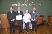 Sessão Solene homenageou a Liga Feminina de Combate ao Câncer e o Congresso Florestal Estadual