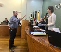 Suplente Luciano Toscan assume cadeira no Legislativo